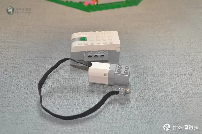 单反毁一生,LEGO穷三代 篇一百三十四:LEGO 10257旋转木马配合Wedo2.0模拟10196 单反毁一生,LEGO穷三代 篇一百三十四:LEGO 10257旋转木马配合Wedo2.0模拟10196