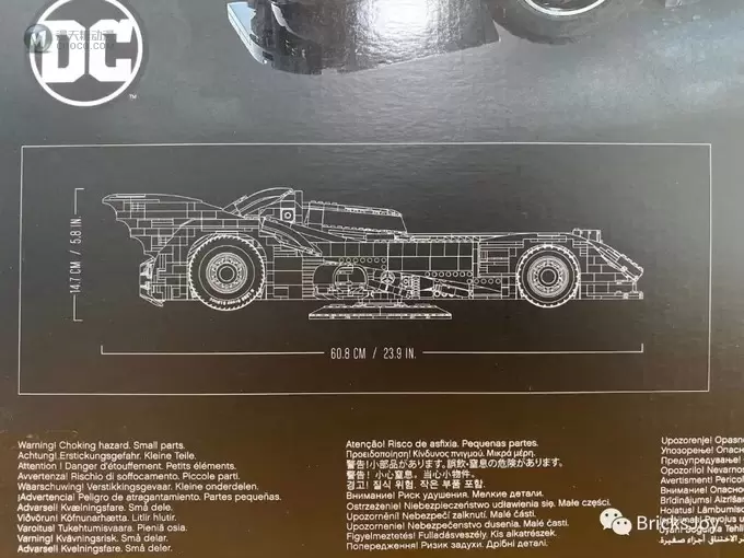 带你细细品味这款来自1989年的蝙蝠侠座驾 带你细细品味这款来自1989年的蝙蝠侠座驾