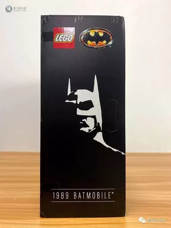 带你细细品味这款来自1989年的蝙蝠侠座驾 带你细细品味这款来自1989年的蝙蝠侠座驾