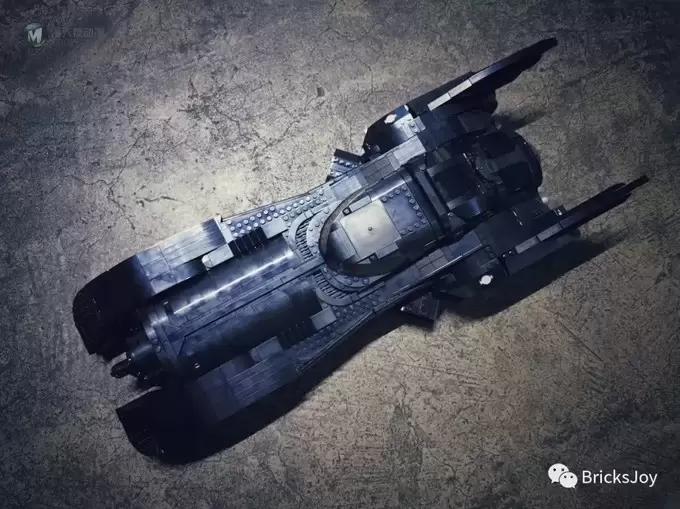 带你细细品味这款来自1989年的蝙蝠侠座驾 带你细细品味这款来自1989年的蝙蝠侠座驾