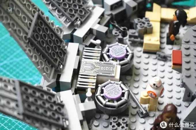 乐高乐高bong 篇二:非星战迷也愿意买的玩具--LEGO乐高75105千年隼号展示 乐高乐高bong 篇二:非星战迷也愿意买的玩具--LEGO乐高75105千年隼号展示