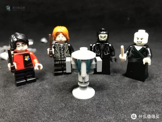 LEGO拼拼乐 篇三百零四:乐高哈利波特之75965 伏地魔的重生 LEGO拼拼乐 篇三百零四:乐高哈利波特之75965 伏地魔的重生