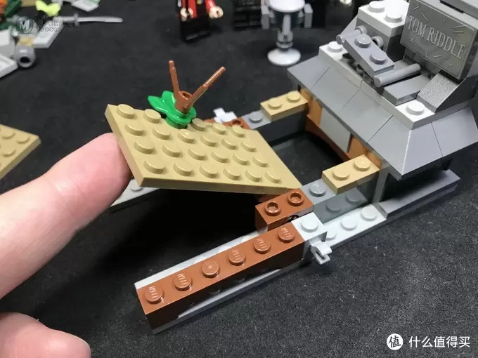 LEGO拼拼乐 篇三百零四:乐高哈利波特之75965 伏地魔的重生 LEGO拼拼乐 篇三百零四:乐高哈利波特之75965 伏地魔的重生