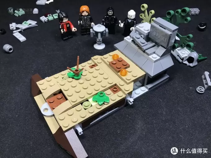 LEGO拼拼乐 篇三百零四:乐高哈利波特之75965 伏地魔的重生 LEGO拼拼乐 篇三百零四:乐高哈利波特之75965 伏地魔的重生