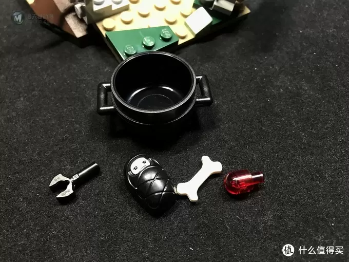LEGO拼拼乐 篇三百零四:乐高哈利波特之75965 伏地魔的重生 LEGO拼拼乐 篇三百零四:乐高哈利波特之75965 伏地魔的重生