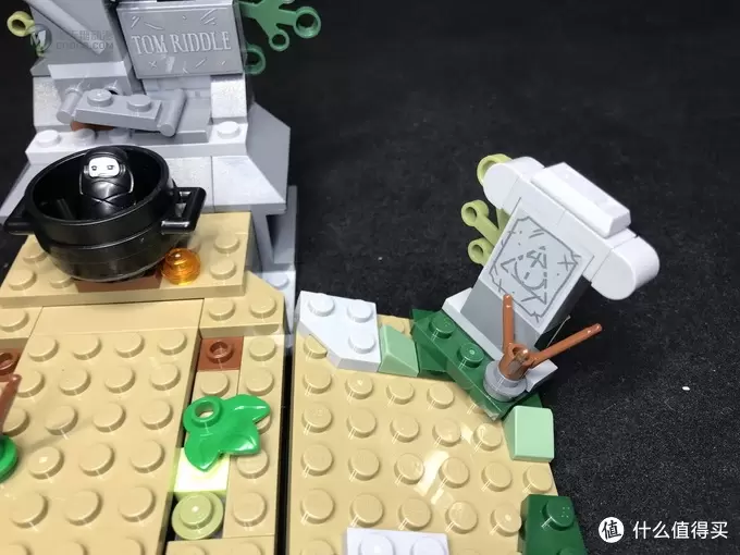 LEGO拼拼乐 篇三百零四:乐高哈利波特之75965 伏地魔的重生 LEGO拼拼乐 篇三百零四:乐高哈利波特之75965 伏地魔的重生