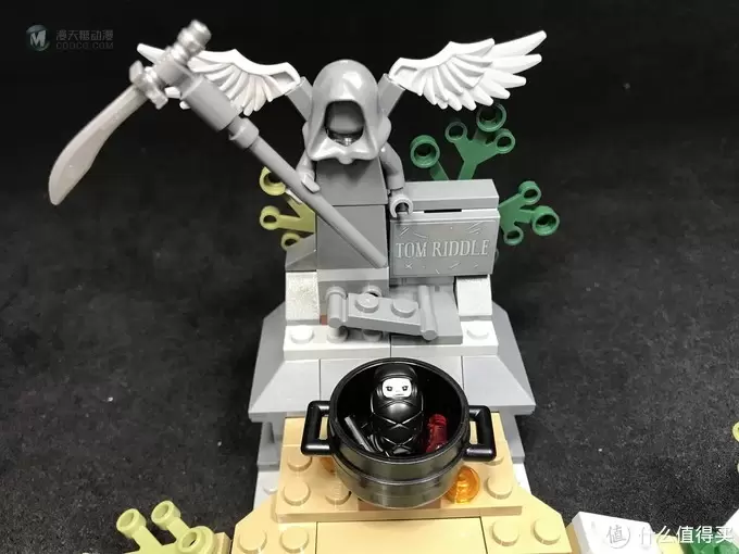 LEGO拼拼乐 篇三百零四:乐高哈利波特之75965 伏地魔的重生 LEGO拼拼乐 篇三百零四:乐高哈利波特之75965 伏地魔的重生