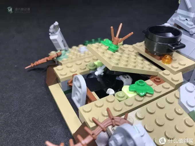 LEGO拼拼乐 篇三百零四:乐高哈利波特之75965 伏地魔的重生 LEGO拼拼乐 篇三百零四:乐高哈利波特之75965 伏地魔的重生