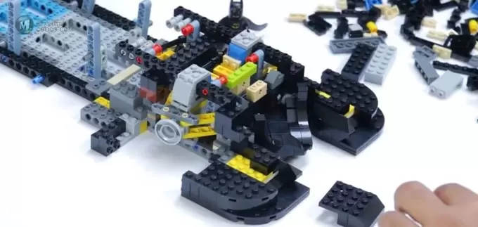 最帅的蝙蝠侠战车 LEGO 1989 Batmobile 76139 最新测评到! 最帅的蝙蝠侠战车 LEGO 1989 Batmobile 76139 最新测评到!