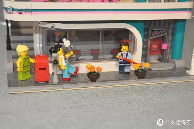 单反毁一生,LEGO穷三代 篇一百三十二:LEGO 乐高 街景 10260 Downtown Diner 美式怀旧餐厅 单反毁一生,LEGO穷三代 篇一百三十二:LEGO 乐高 街景 10260 Downtown Diner 美式怀旧餐厅