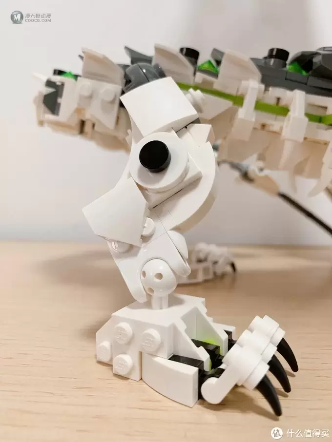 乐高71721开箱拼搭:骷髅巫师飞龙,白色零件大杀肉 乐高71721开箱拼搭:骷髅巫师飞龙,白色零件大杀肉