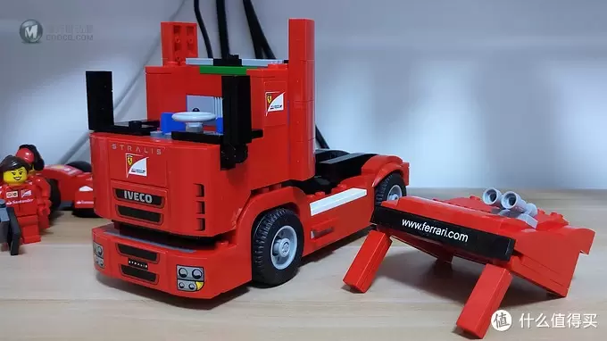 乐高手记 篇五十:这回来盒大的吧——LEGO 乐高 超级赛车系列 75913 法拉利车队 乐高手记 篇五十:这回来盒大的吧——LEGO 乐高 超级赛车系列 75913 法拉利车队