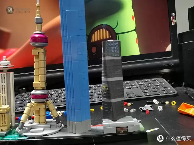 老杨的玩具仓库 篇二十八:LEGO 微型建筑21039 上海天际线 简评 老杨的玩具仓库 篇二十八:LEGO 微型建筑21039 上海天际线 简评