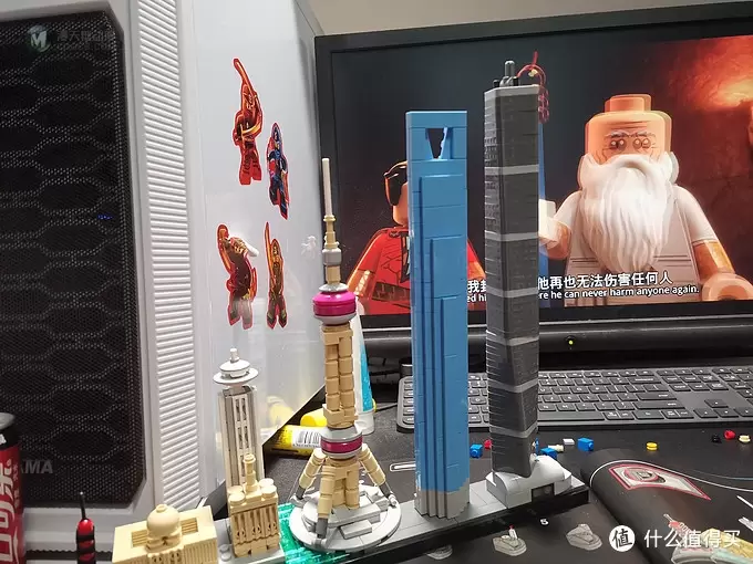 老杨的玩具仓库 篇二十八:LEGO 微型建筑21039 上海天际线 简评 老杨的玩具仓库 篇二十八:LEGO 微型建筑21039 上海天际线 简评