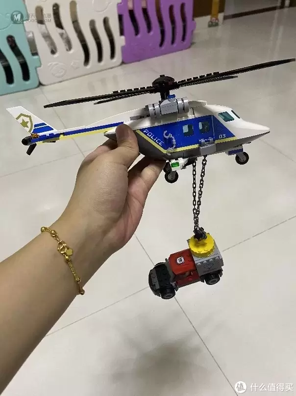 618孩子的礼物: 乐高 城市组 60243 警用直升机大追击开箱 618孩子的礼物: 乐高 城市组 60243 警用直升机大追击开箱