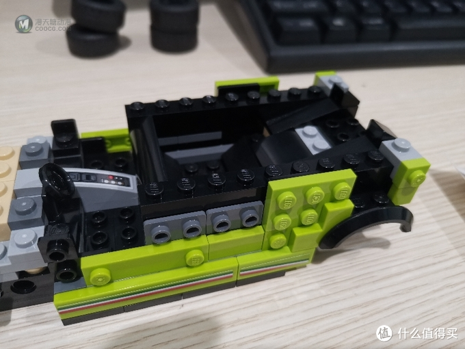 老杨的玩具仓库 篇二十四:LEGO 76899 兰博基尼 Huracán 和 Urus 老杨的玩具仓库 篇二十四:LEGO 76899 兰博基尼 Huracán 和 Urus