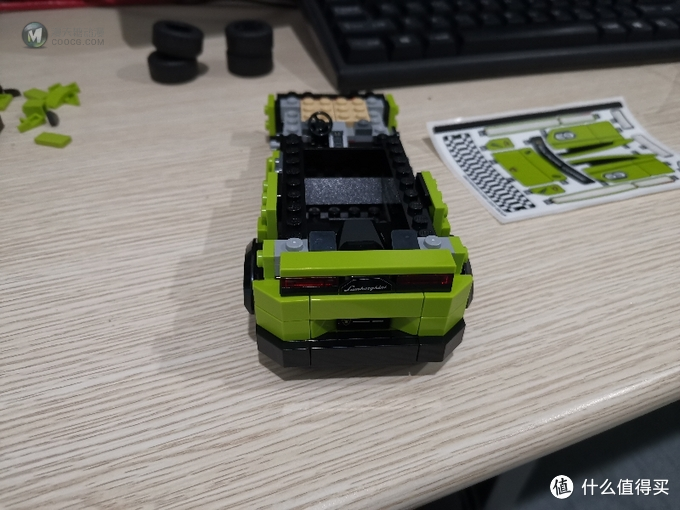 老杨的玩具仓库 篇二十四:LEGO 76899 兰博基尼 Huracán 和 Urus 老杨的玩具仓库 篇二十四:LEGO 76899 兰博基尼 Huracán 和 Urus