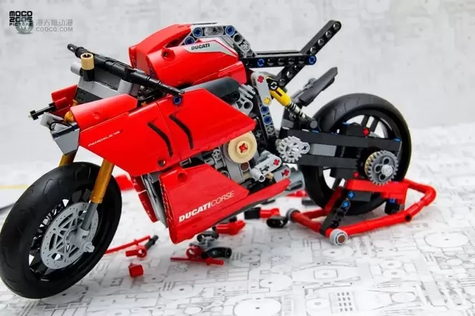 乐高科技系列新品42107杜卡迪Panigale V4 R测评 乐高科技系列新品42107杜卡迪Panigale V4 R测评