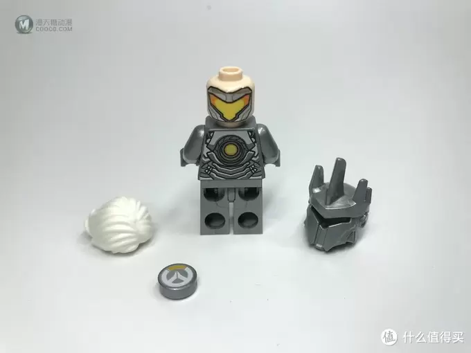 LEGO 乐高 守望先锋系列 75973 D.VA对战莱因哈特 LEGO 乐高 守望先锋系列 75973 D.VA对战莱因哈特