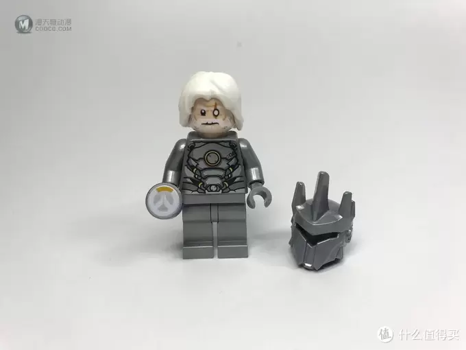 LEGO 乐高 守望先锋系列 75973 D.VA对战莱因哈特 LEGO 乐高 守望先锋系列 75973 D.VA对战莱因哈特