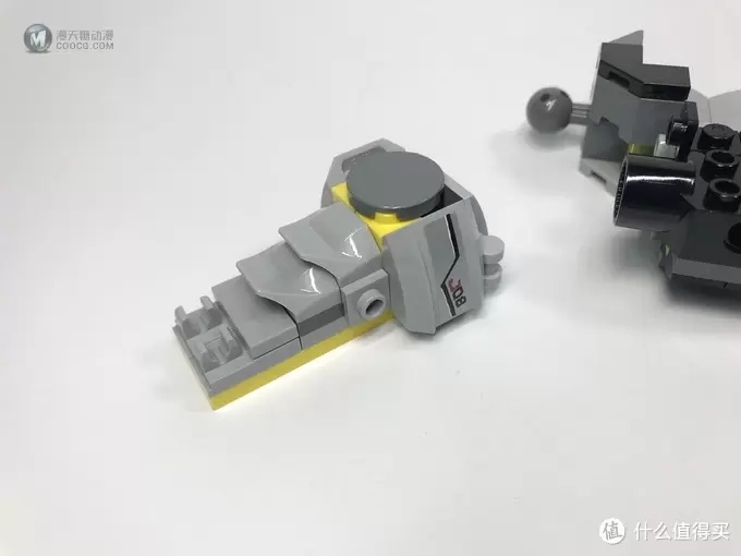 LEGO 乐高 守望先锋系列 75973 D.VA对战莱因哈特 LEGO 乐高 守望先锋系列 75973 D.VA对战莱因哈特