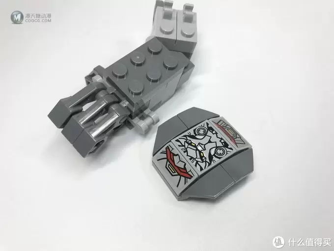 LEGO 乐高 守望先锋系列 75973 D.VA对战莱因哈特 LEGO 乐高 守望先锋系列 75973 D.VA对战莱因哈特