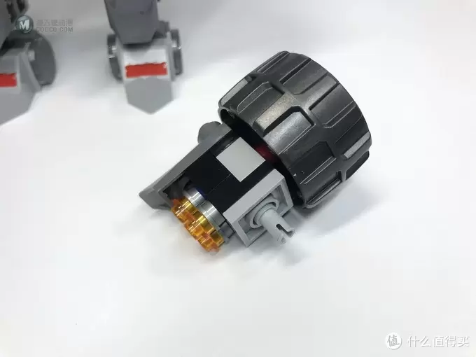 LEGO 乐高 守望先锋系列 75973 D.VA对战莱因哈特 LEGO 乐高 守望先锋系列 75973 D.VA对战莱因哈特