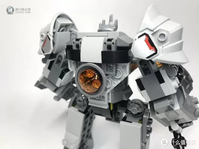 LEGO 乐高 守望先锋系列 75973 D.VA对战莱因哈特 LEGO 乐高 守望先锋系列 75973 D.VA对战莱因哈特