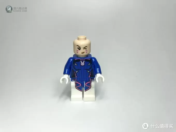 LEGO 乐高 守望先锋系列 75973 D.VA对战莱因哈特 LEGO 乐高 守望先锋系列 75973 D.VA对战莱因哈特