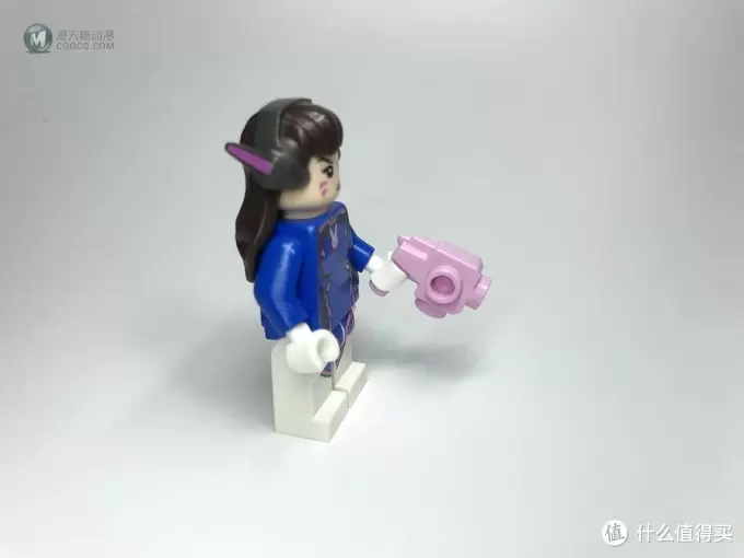 LEGO 乐高 守望先锋系列 75973 D.VA对战莱因哈特 LEGO 乐高 守望先锋系列 75973 D.VA对战莱因哈特