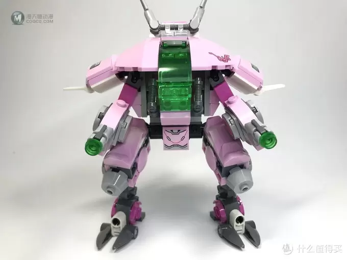 LEGO 乐高 守望先锋系列 75973 D.VA对战莱因哈特 LEGO 乐高 守望先锋系列 75973 D.VA对战莱因哈特