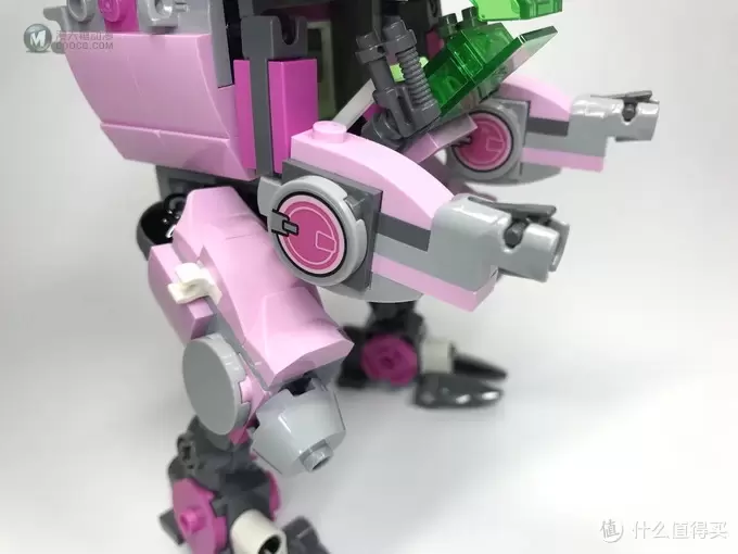 LEGO 乐高 守望先锋系列 75973 D.VA对战莱因哈特 LEGO 乐高 守望先锋系列 75973 D.VA对战莱因哈特