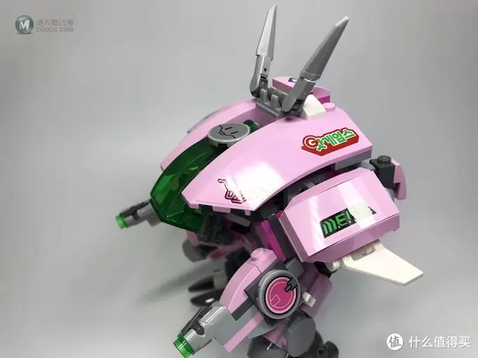 LEGO 乐高 守望先锋系列 75973 D.VA对战莱因哈特 LEGO 乐高 守望先锋系列 75973 D.VA对战莱因哈特