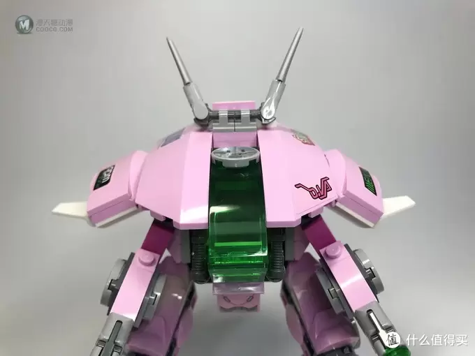 LEGO 乐高 守望先锋系列 75973 D.VA对战莱因哈特 LEGO 乐高 守望先锋系列 75973 D.VA对战莱因哈特
