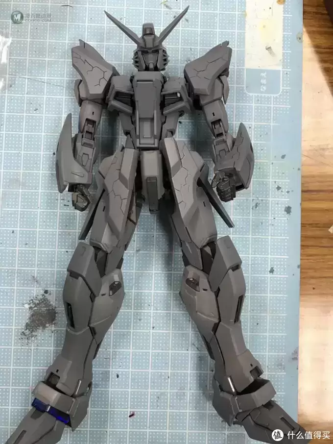 特效向高达制作,荧光裂纹外甲加自制特效光翼,燃爆你的眼球 特效向高达制作,荧光裂纹外甲加自制特效光翼,燃爆你的眼球