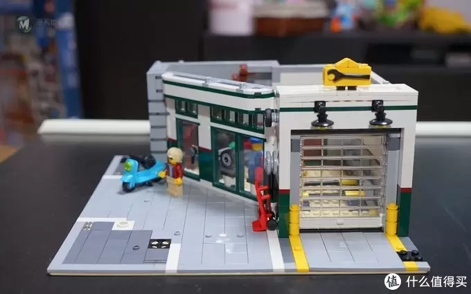 走向怀旧时代的街景——Lego 10264 街角修车厂 走向怀旧时代的街景——Lego 10264 街角修车厂