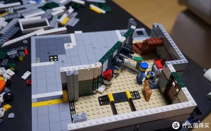 走向怀旧时代的街景——Lego 10264 街角修车厂 走向怀旧时代的街景——Lego 10264 街角修车厂