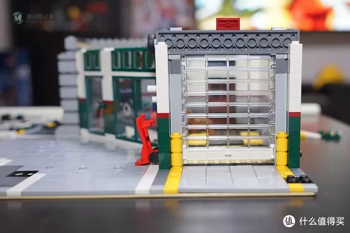 走向怀旧时代的街景——Lego 10264 街角修车厂 走向怀旧时代的街景——Lego 10264 街角修车厂