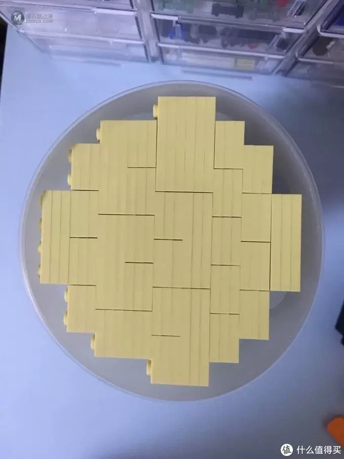 如何快速地在乐高店里装满一大杯Lego 如何快速地在乐高店里装满一大杯Lego