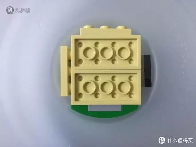 如何快速地在乐高店里装满一大杯Lego 如何快速地在乐高店里装满一大杯Lego