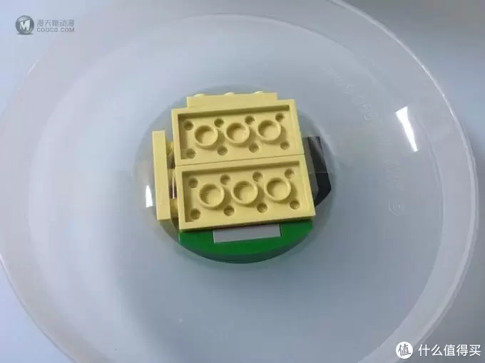 如何快速地在乐高店里装满一大杯Lego 如何快速地在乐高店里装满一大杯Lego