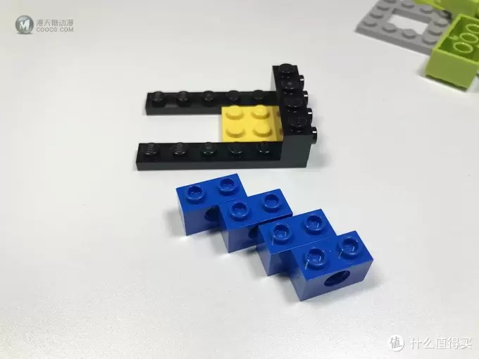 LEGO 乐高 拼拼乐 篇202:超级赛车系列 75888 保时捷 911 RSR和 911 Turbo 3.0 LEGO 乐高 拼拼乐 篇202:超级赛车系列 75888 保时捷 911 RSR和 911 Turbo 3.0