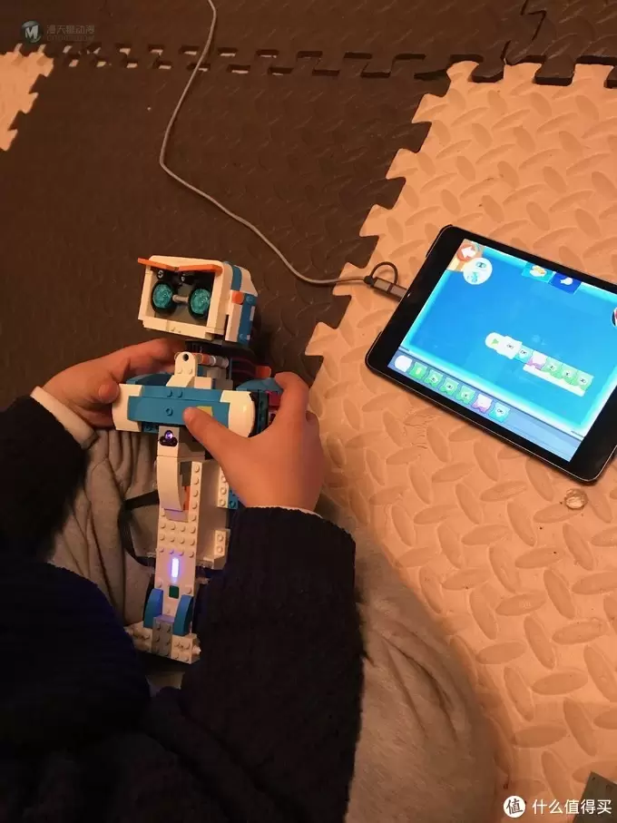 LEGO 乐高 Boost 可编程机器人开箱及简评 LEGO 乐高 Boost 可编程机器人开箱及简评