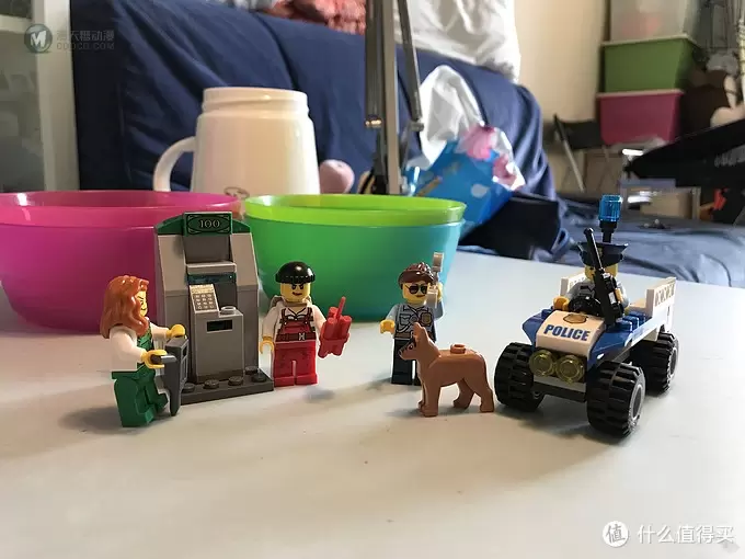 乐高这个大坑 篇二十七:LEGO 60136 警察局入门套装 乐高这个大坑 篇二十七:LEGO 60136 警察局入门套装