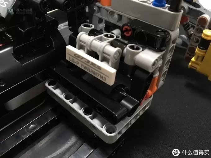 我的LEGO科技系列 篇一:买得起的保时捷 — 42056 Porsche 911 GT3 我的LEGO科技系列 篇一:买得起的保时捷 — 42056 Porsche 911 GT3