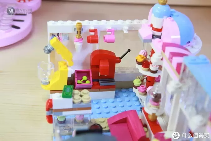 女孩们的最爱 — LEGO 乐高 Friends系列 41119 心湖城纸杯蛋糕咖啡厅 晒单 女孩们的最爱 — LEGO 乐高 Friends系列 41119 心湖城纸杯蛋糕咖啡厅 晒单
