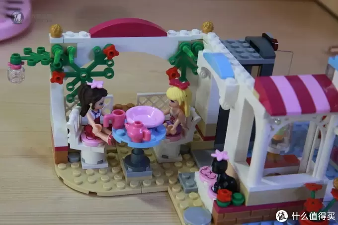 女孩们的最爱 — LEGO 乐高 Friends系列 41119 心湖城纸杯蛋糕咖啡厅 晒单 女孩们的最爱 — LEGO 乐高 Friends系列 41119 心湖城纸杯蛋糕咖啡厅 晒单
