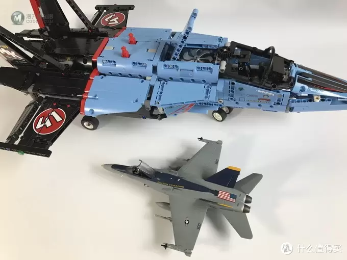 LEGO 乐高 拼拼乐 2017科技系列 42066 喷气竞速飞机 LEGO 乐高 拼拼乐 2017科技系列 42066 喷气竞速飞机