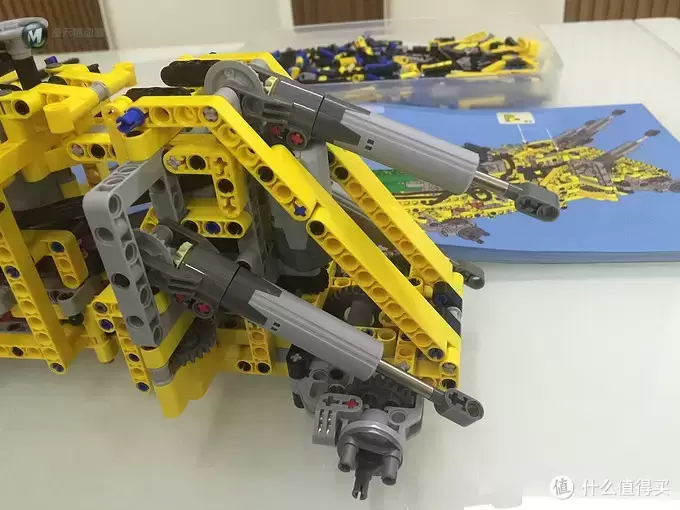 黑五德亚直邮:LEGO 乐高 42030 机械组 Technic Volvo L350F 轮式推土机 晒单 黑五德亚直邮:LEGO 乐高 42030 机械组 Technic Volvo L350F 轮式推土机 晒单