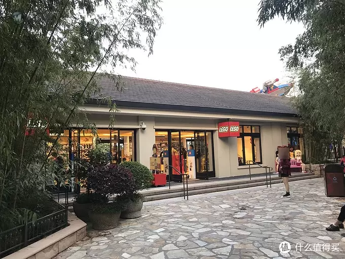 深度乐高 篇六:圣地巡礼,迪士尼乐高旗舰店打卡 深度乐高 篇六:圣地巡礼,迪士尼乐高旗舰店打卡